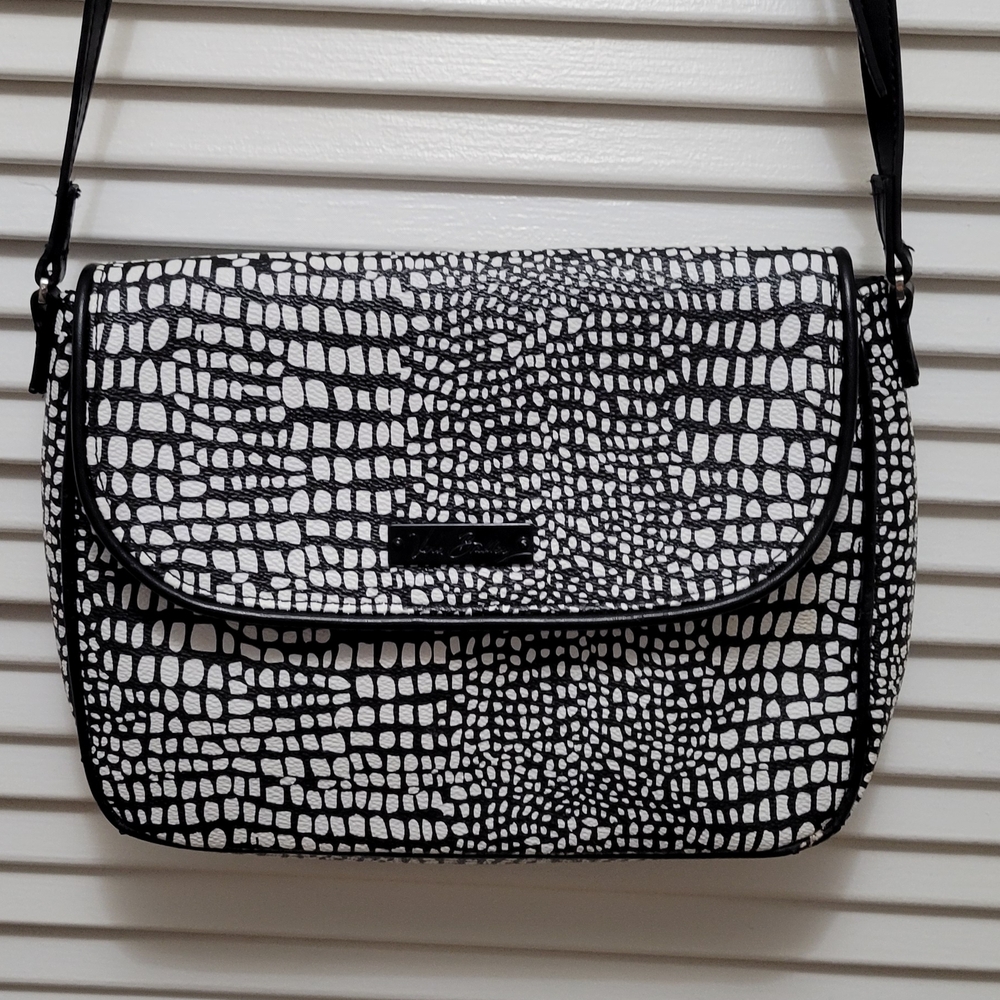 Vera Bradley Black & White Croc-Pattern Crossbody Bag - Picture 10 of 11